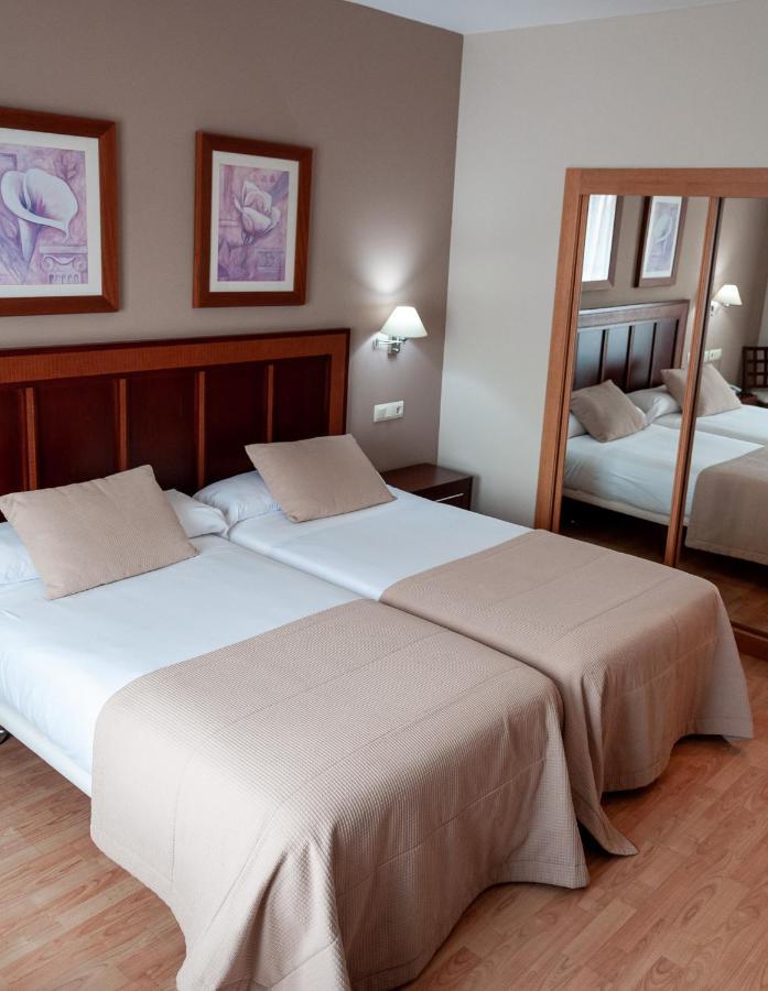 מלון Arva Santiago לאון מראה חיצוני תמונה